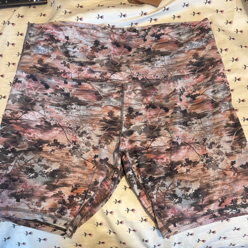 Lululemon Align 8” biker shorts, printed pattern.